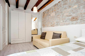 Apartment CA’ 1620 - Rosa selvatica